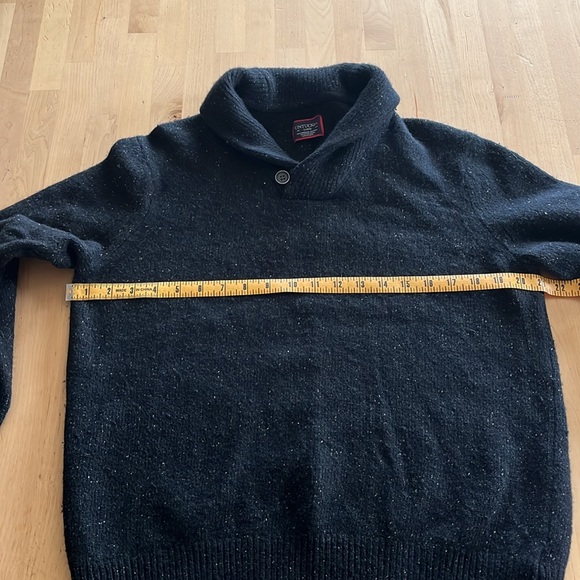 Untilckit Men’s Lambswool Sweater - Picture 5 of 8